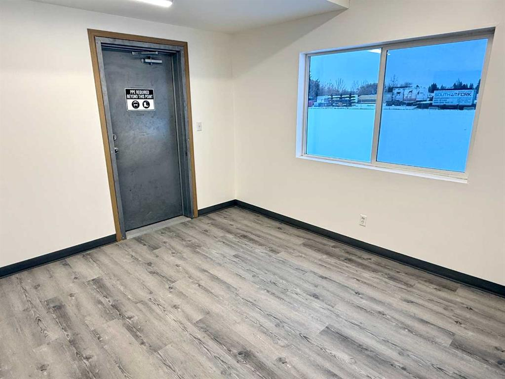 8 Van Der Horn Way, Rural Red Deer County, Alberta, T4S 2M4 (107764413)