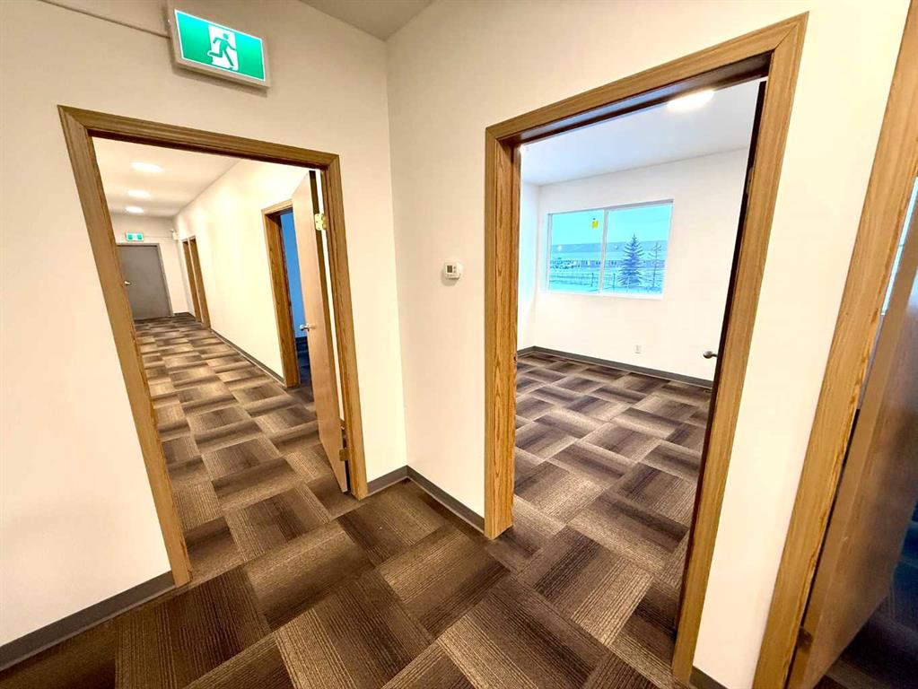 8 Van Der Horn Way, Rural Red Deer County, Alberta, T4S 2M4 (107764413)