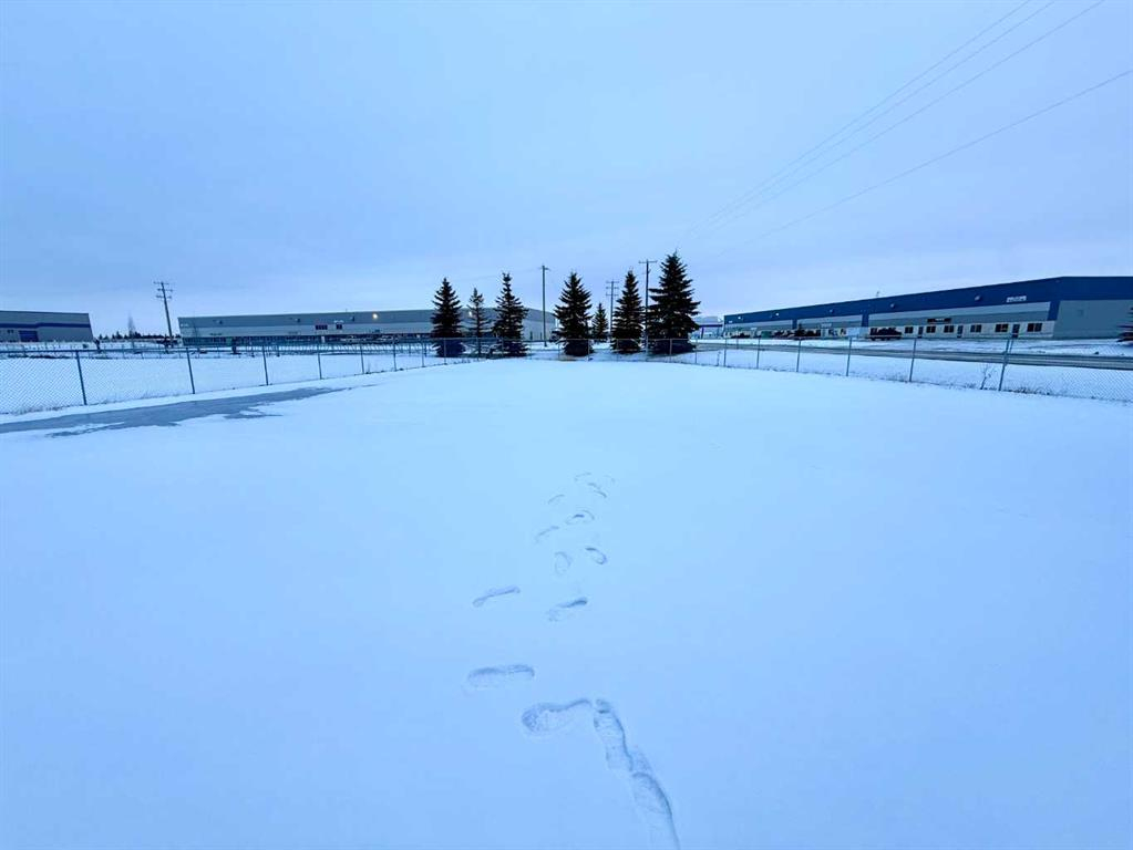 8 Van Der Horn Way, Rural Red Deer County, Alberta, T4S 2M4 (107764413)