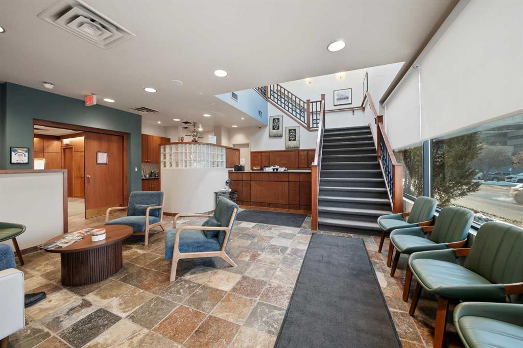 5233 49 Avenue, Red Deer, Alberta, T4N 5G5 (107828944)