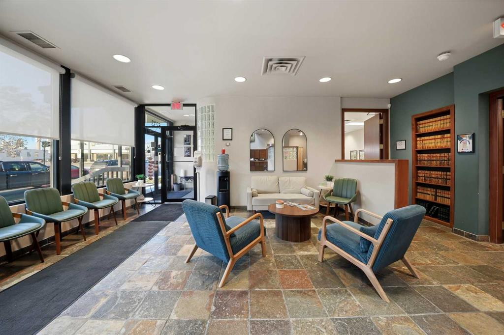 5233 49 Avenue, Red Deer, Alberta, T4N 5G5 (107828944)