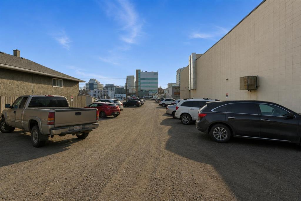 5233 49 Avenue, Red Deer, Alberta, T4N 5G5 (107828944)