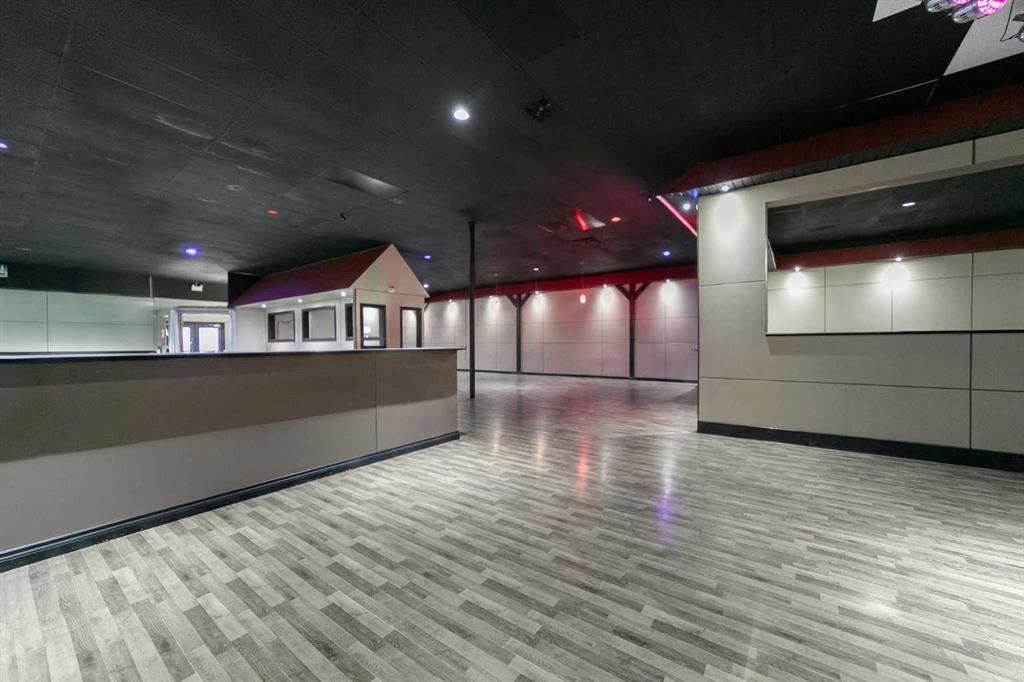 5017 51 Street, Camrose, Alberta, T4V1N5 (107833227)