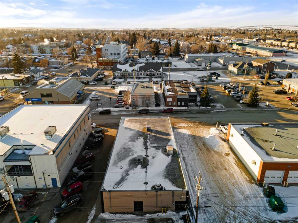 5017 51 Street, Camrose, Alberta, T4V1N5 (107833227)