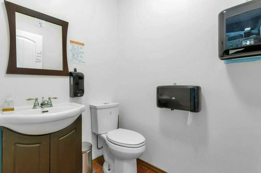 5114 48 Street, Red Deer, Alberta, T4N 1T2 (107877931)