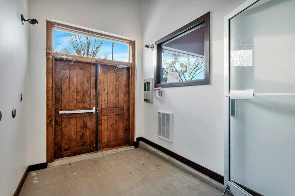 5114 48 Street, Red Deer, Alberta, T4N 1T2 (107880239)