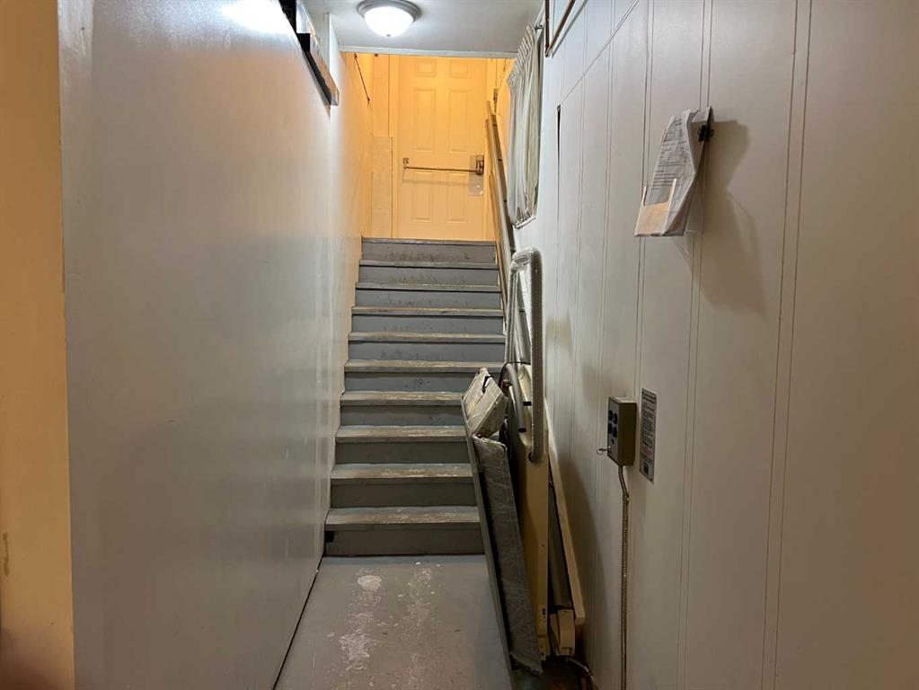 4702 50 Avenue, Camrose, Alberta, T4V 0R8 (107890612)