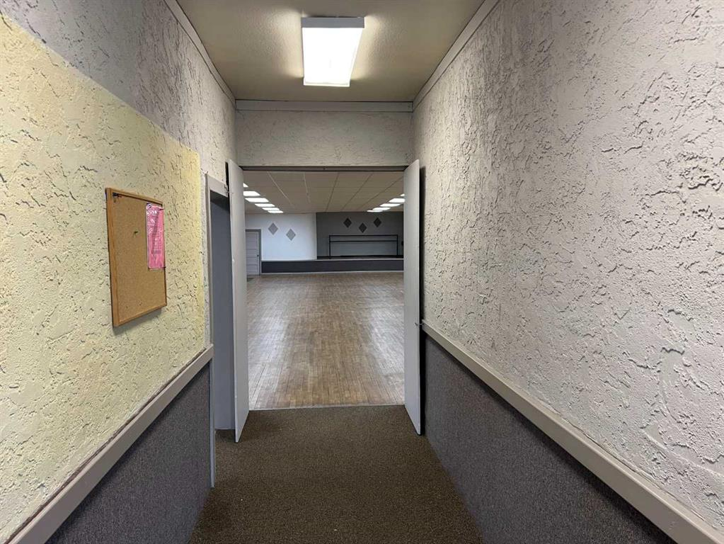 4702 50 Avenue, Camrose, Alberta, T4V 0R8 (107890612)