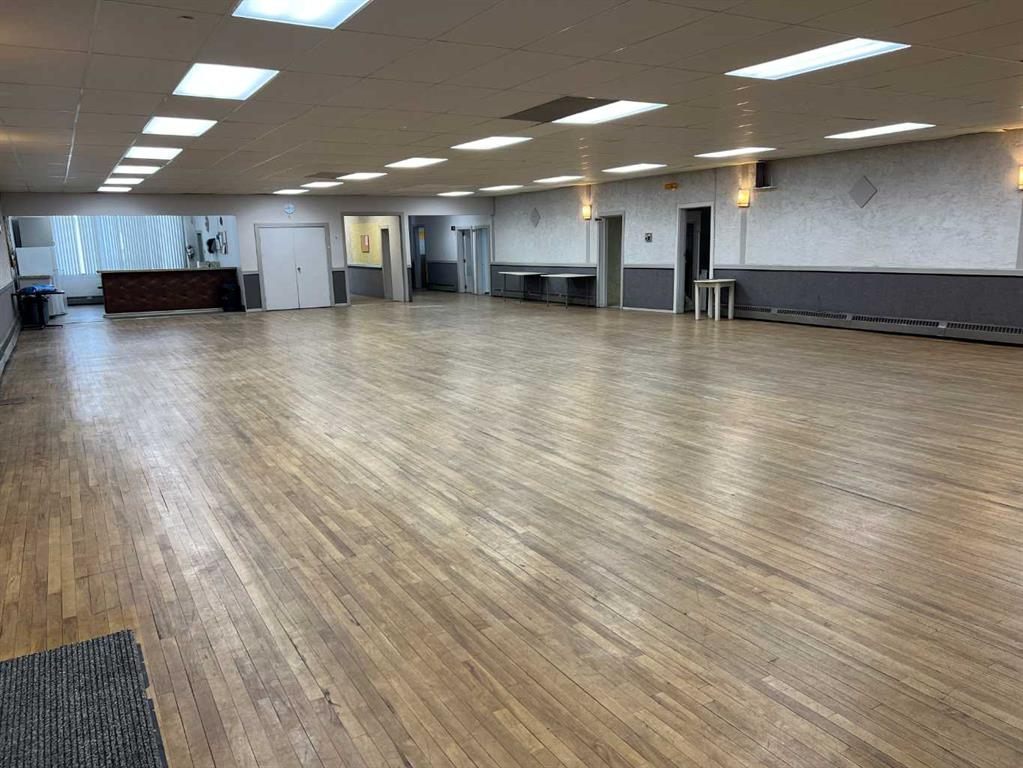 4702 50 Avenue, Camrose, Alberta, T4V 0R8 (107890612)