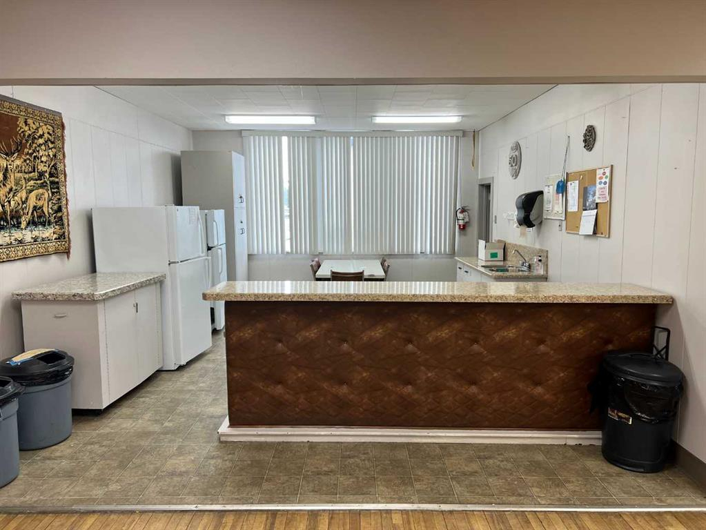 4702 50 Avenue, Camrose, Alberta, T4V 0R8 (107890612)