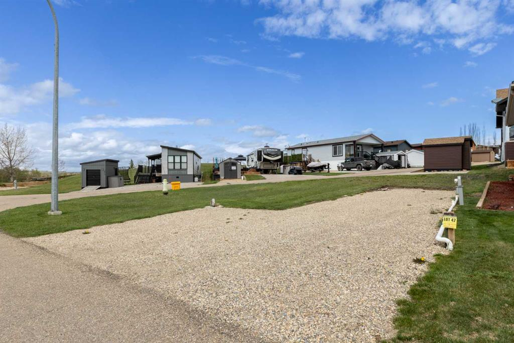5042-25054 South Pine Lake Road, Rural Red Deer County, Alberta, T0M 1R0 (107954056)
