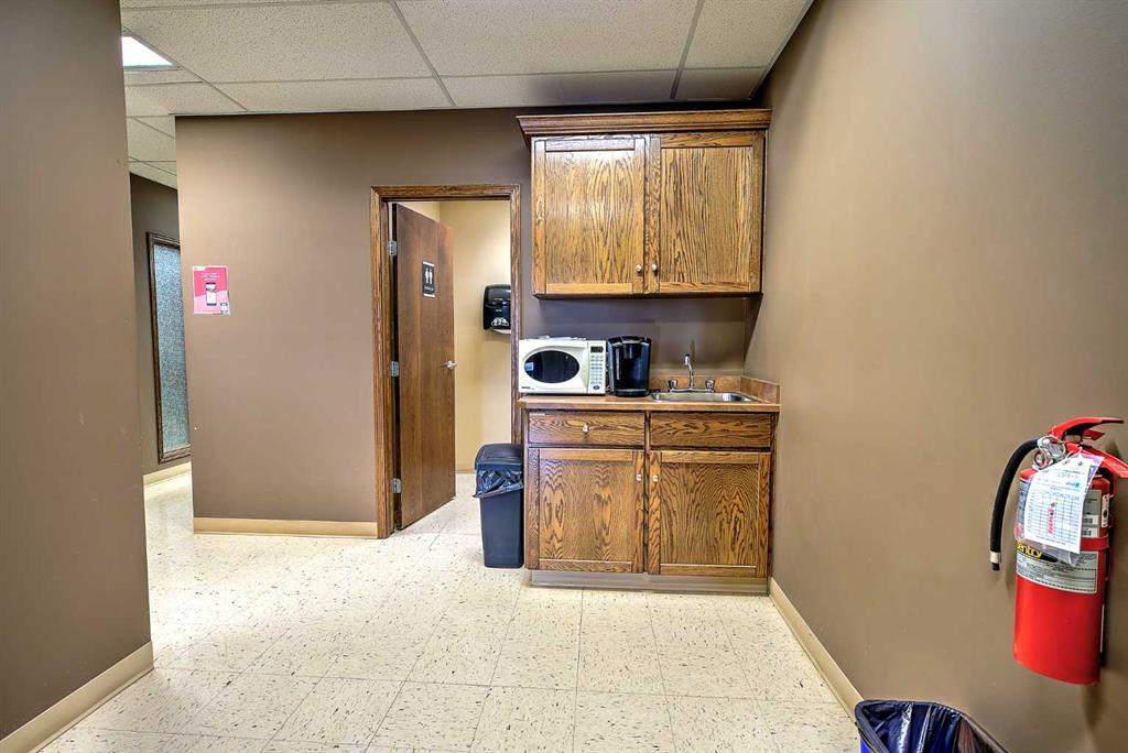135 & 141 Clearmile Avenue, Rural Red Deer County, Alberta, T4E 0A1 (107974900)