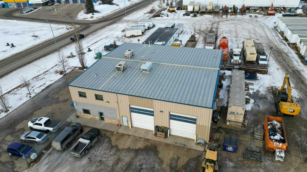 135 & 141 Clearmile Avenue, Rural Red Deer County, Alberta, T4E 0A1 (107974900)
