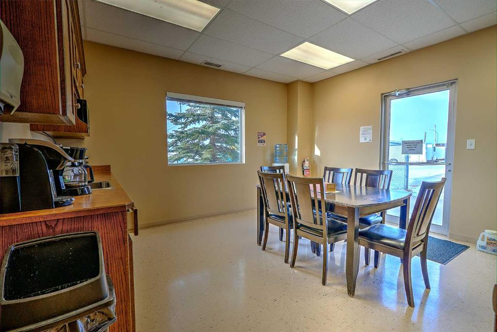 135 & 141 Clearmile Avenue, Rural Red Deer County, Alberta, T4E 0A1 (107974900)