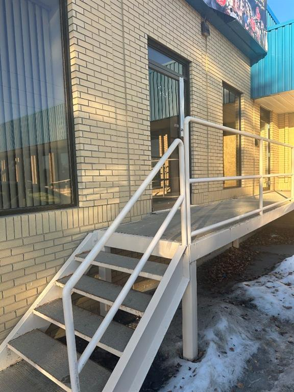 101-4770 Riverside Drive, Red Deer, Alberta, T4N 2Z7 (108032169)