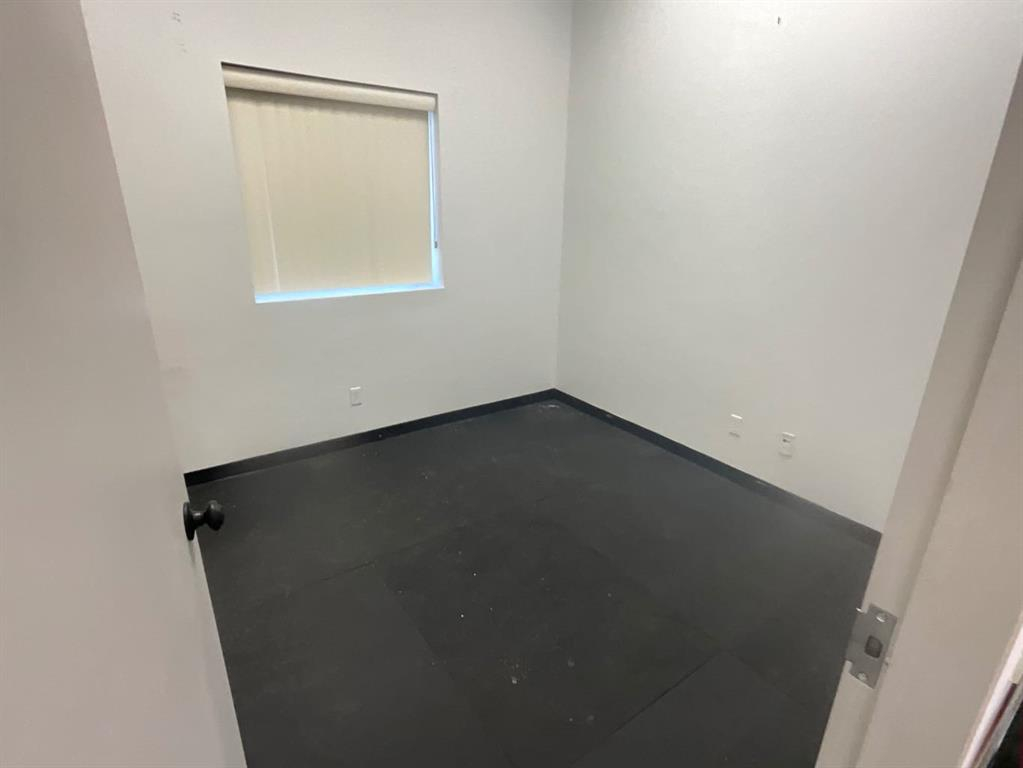 101-4770 Riverside Drive, Red Deer, Alberta, T4N 2Z7 (108032169)