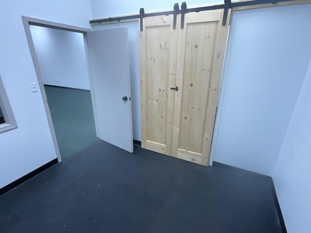 101-4770 Riverside Drive, Red Deer, Alberta, T4N 2Z7 (108032169)