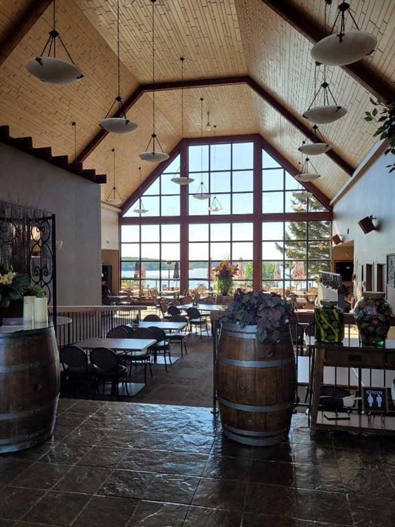 6092-25054 South Pine Lake Road, Rural Red Deer County, Alberta, T0M 1R0 (108045028)