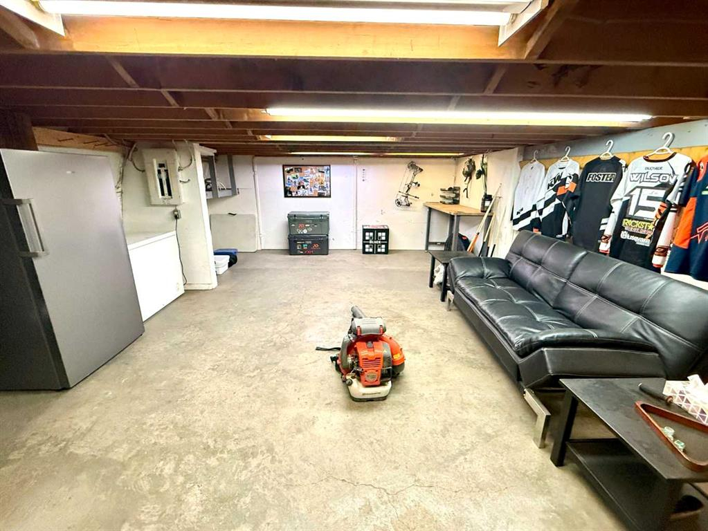 28045 TWP RD 384, Rural Red Deer County, Alberta, T4E3E3 (108055210)