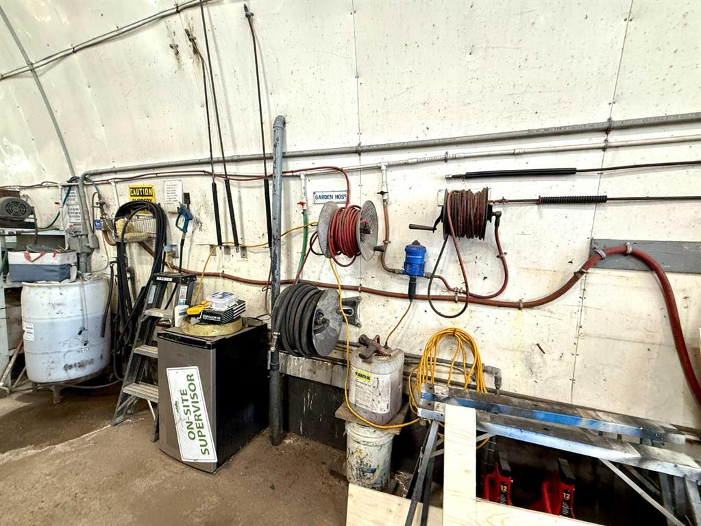 28045 TWP RD 384, Rural Red Deer County, Alberta, T4E3E3 (108055210)