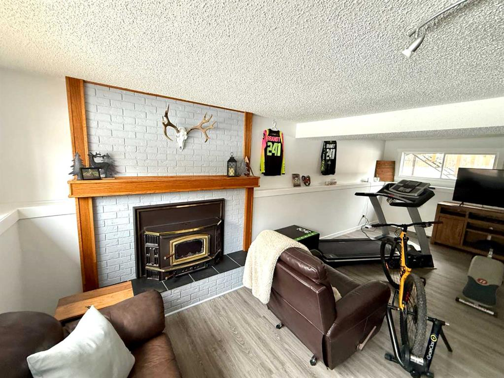 28045 TWP RD 384, Rural Red Deer County, Alberta, T4E3E3 (108055210)