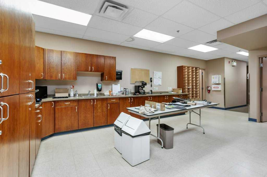 22 McKenzie Drive, Rural Red Deer County, Alberta, T4S 2H4 (108128292)