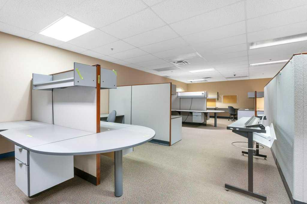 22 McKenzie Drive, Rural Red Deer County, Alberta, T4S 2H4 (108128292)