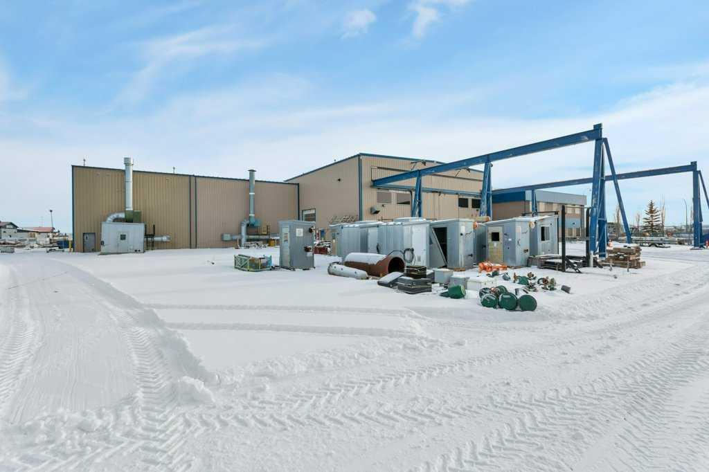 22 McKenzie Drive, Rural Red Deer County, Alberta, T4S 2H4 (108128292)