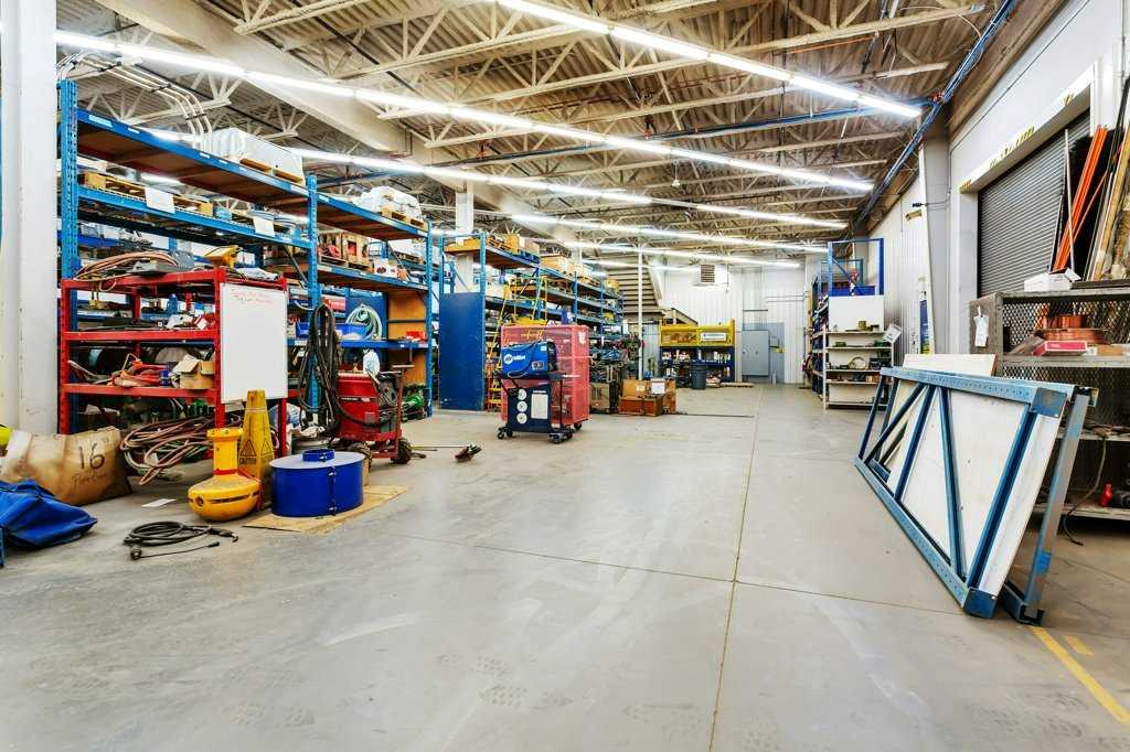 22 McKenzie Drive, Rural Red Deer County, Alberta, T4S 2H4 (108128292)