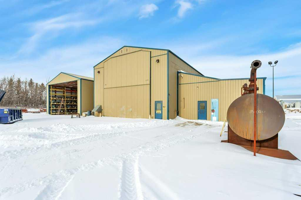 22 McKenzie Drive, Rural Red Deer County, Alberta, T4S 2H4 (108128292)