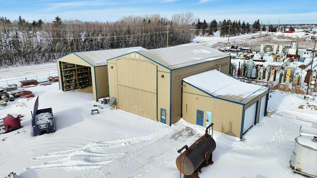 22 McKenzie Drive, Rural Red Deer County, Alberta, T4S 2H4 (108128292)