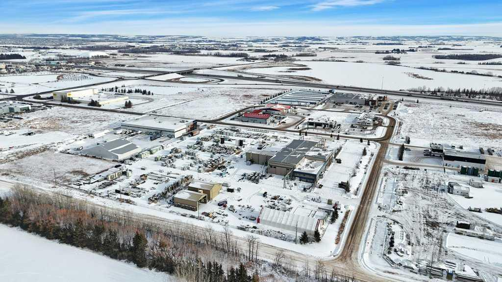 22 McKenzie Drive, Rural Red Deer County, Alberta, T4S 2H4 (108128292)