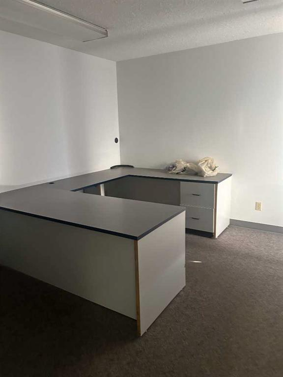 110 & 140-8319 Chiles Industrial Avenue, Red Deer, Alberta, T4P 2V5 (108165274)