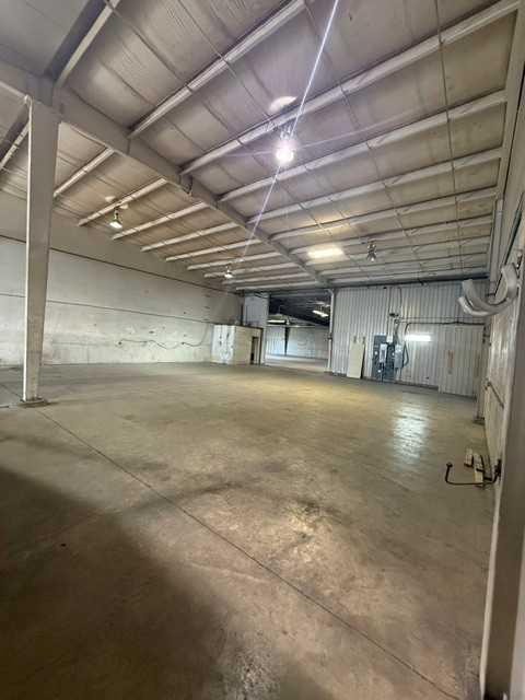 110 & 140-8319 Chiles Industrial Avenue, Red Deer, Alberta, T4P 2V5 (108165274)