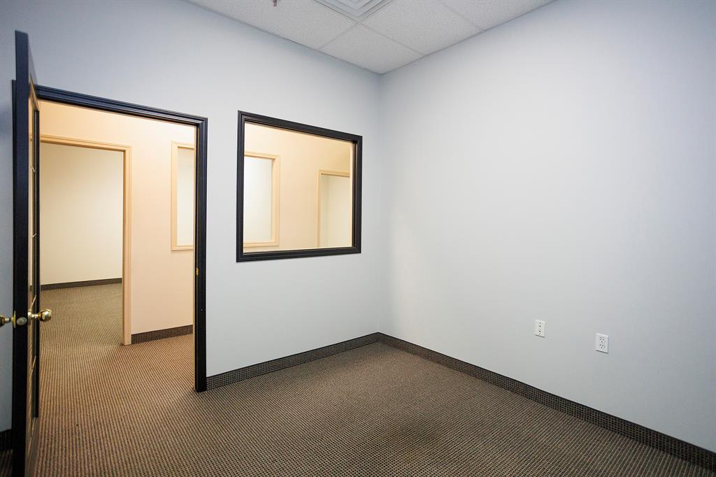 203-4807 50 Avenue, Red Deer, Alberta, T4N 4A5 (108450065)