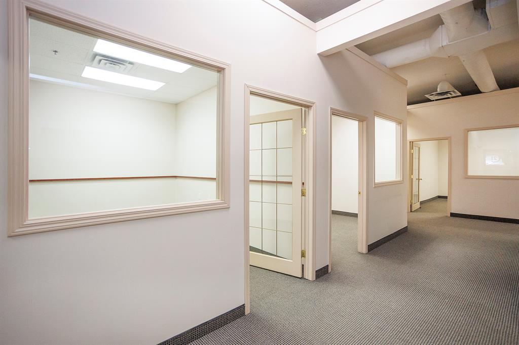 203-4807 50 Avenue, Red Deer, Alberta, T4N 4A5 (108450065)