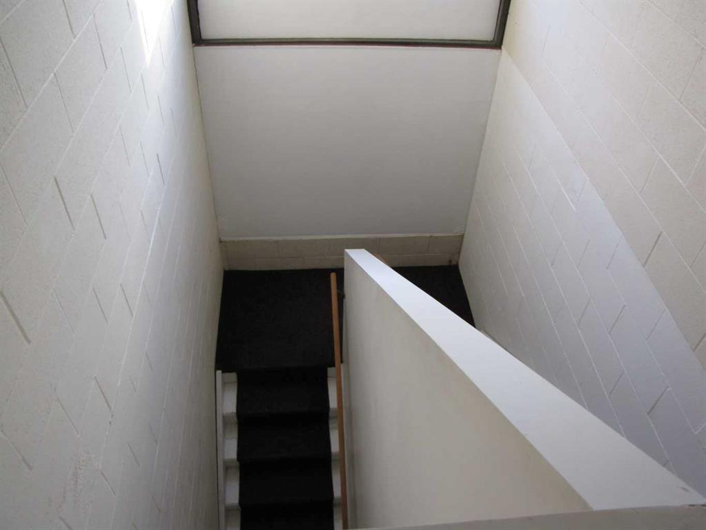 B-4924 48 Avenue, Innisfail, Alberta, T4G 1N7 (108451370)