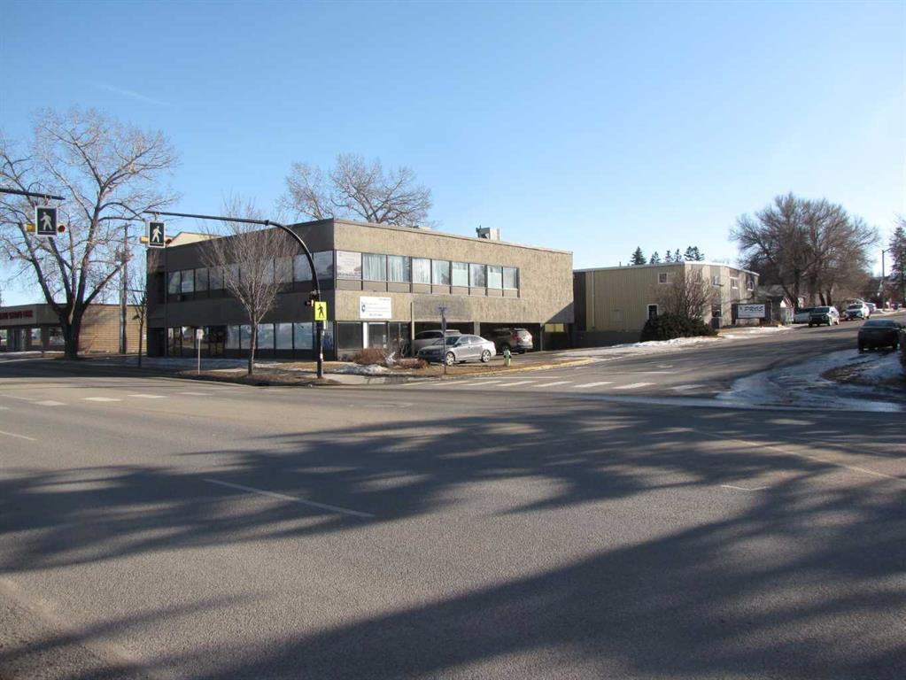 B-4924 48 Avenue, Innisfail, Alberta, T4G 1N7 (108451370)