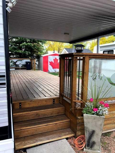 561 Carefree Resort, Rural Red Deer County, Alberta, T4G0K6 (108605116)