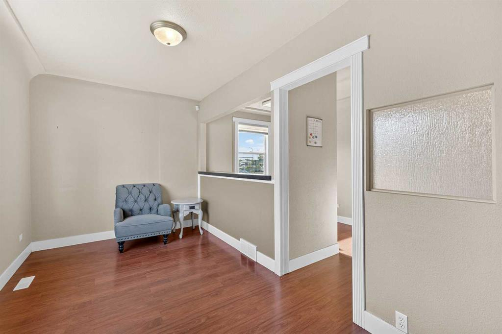 4926 45 Street, Red Deer, Alberta, T4N 1K6 (108737457)