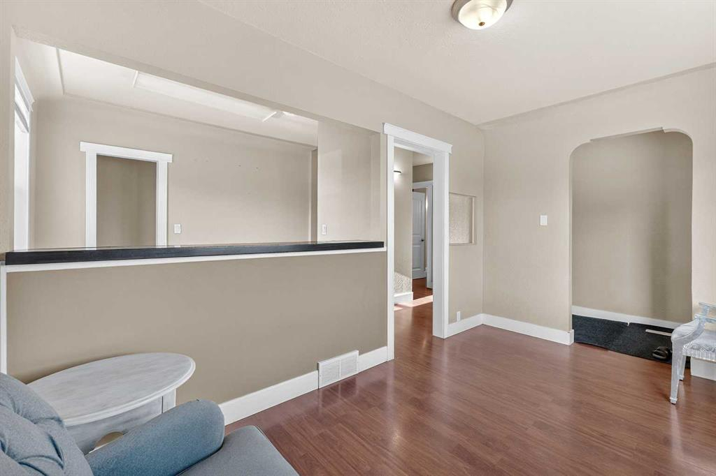 4926 45 Street, Red Deer, Alberta, T4N 1K6 (108737457)