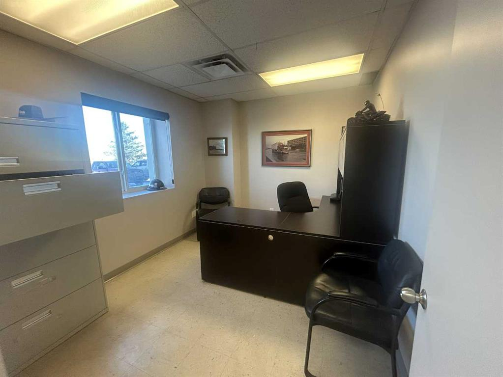 102-201 Clearview Drive, Rural Red Deer County, Alberta, T0M 1R0 (108776553)