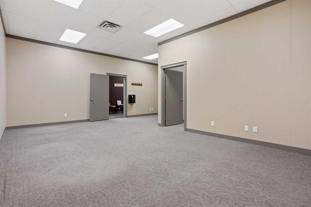 Unit A-5051 50 Street, Camrose, Alberta, T4V 1R3 (108830646)