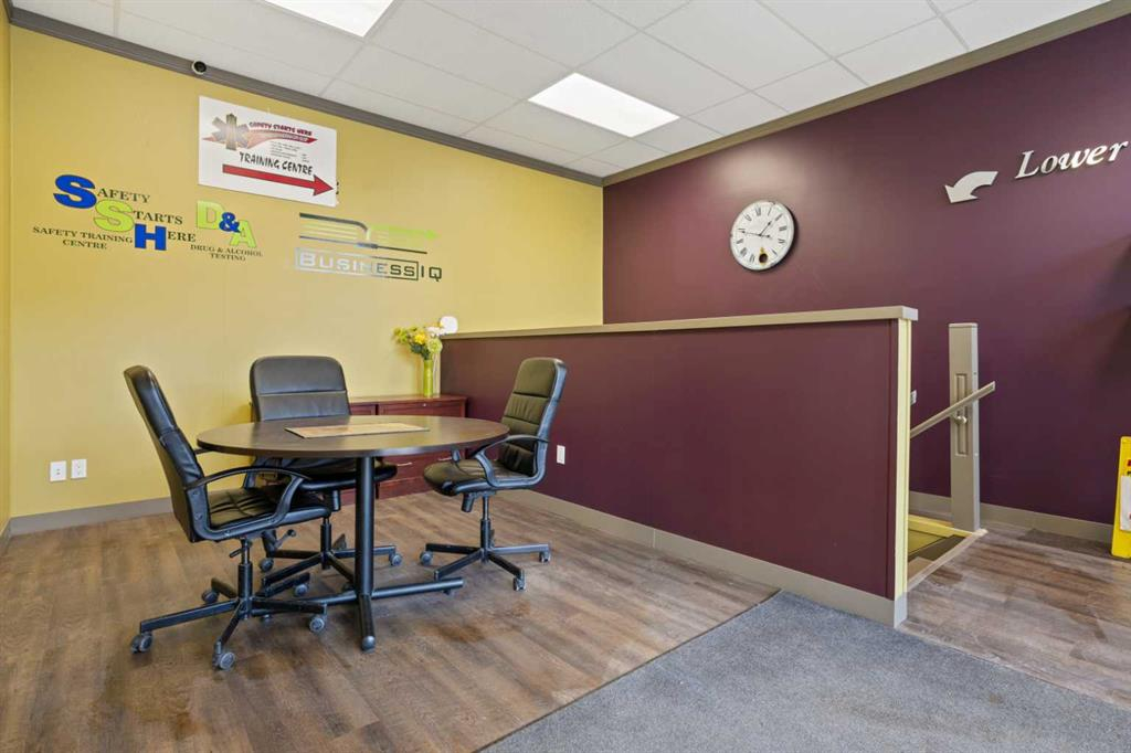 BSMTB-5051 50 Street, Camrose, Alberta, T4V 1R3 (108833011)