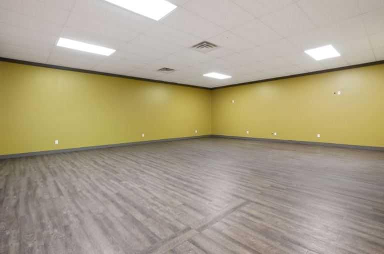 BSMTC-5051 50 Street, Camrose, Alberta, T4V 1R3 (108833281)