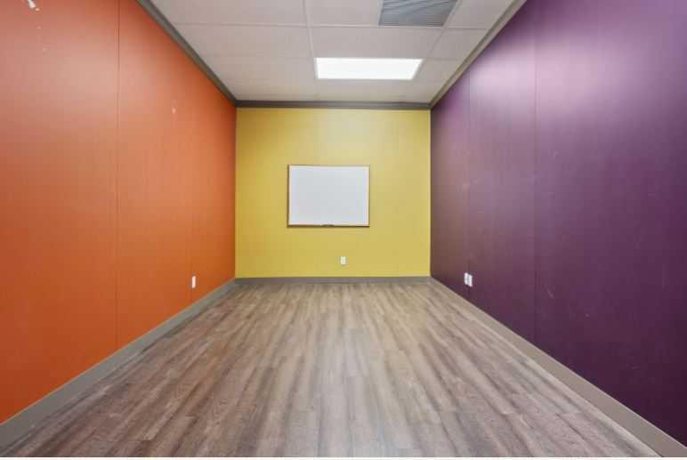 BSMTI-5051 50 Street, Camrose, Alberta, T4V 1R3 (108833798)