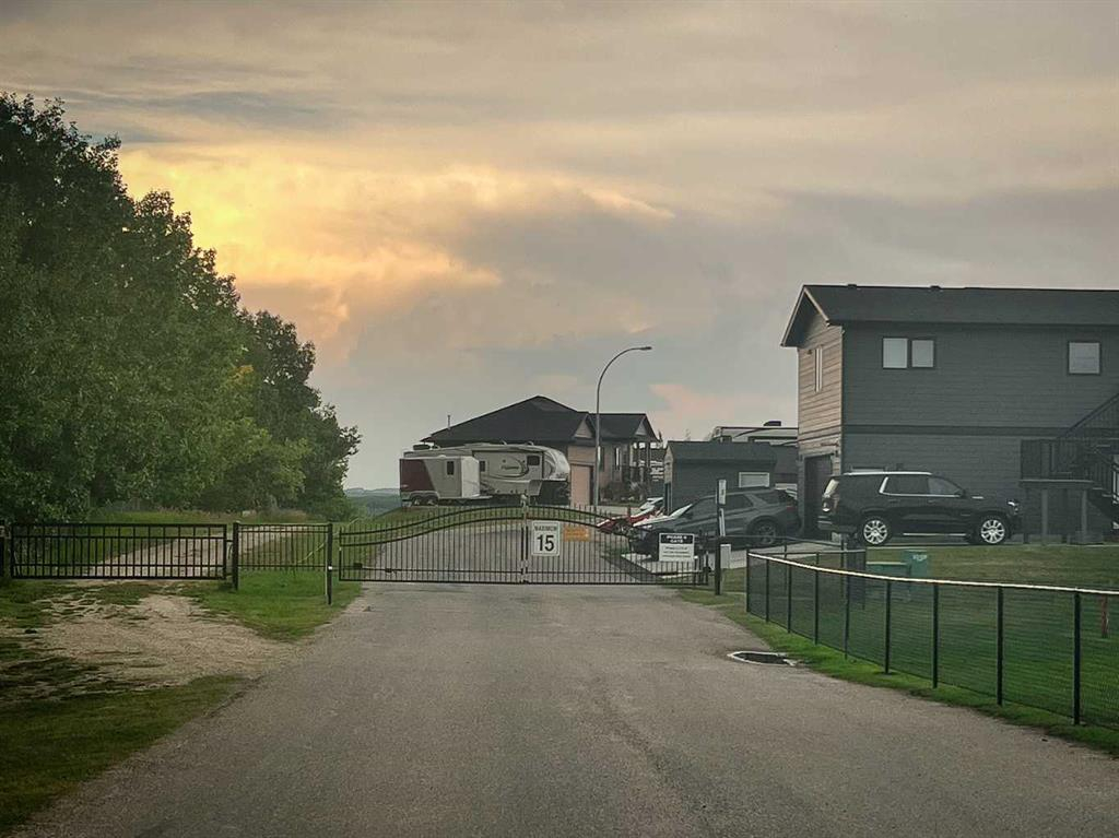 6122-25054 South Pine Lake Road, Rural Red Deer County, Alberta, T0M 1R0 (108893145)