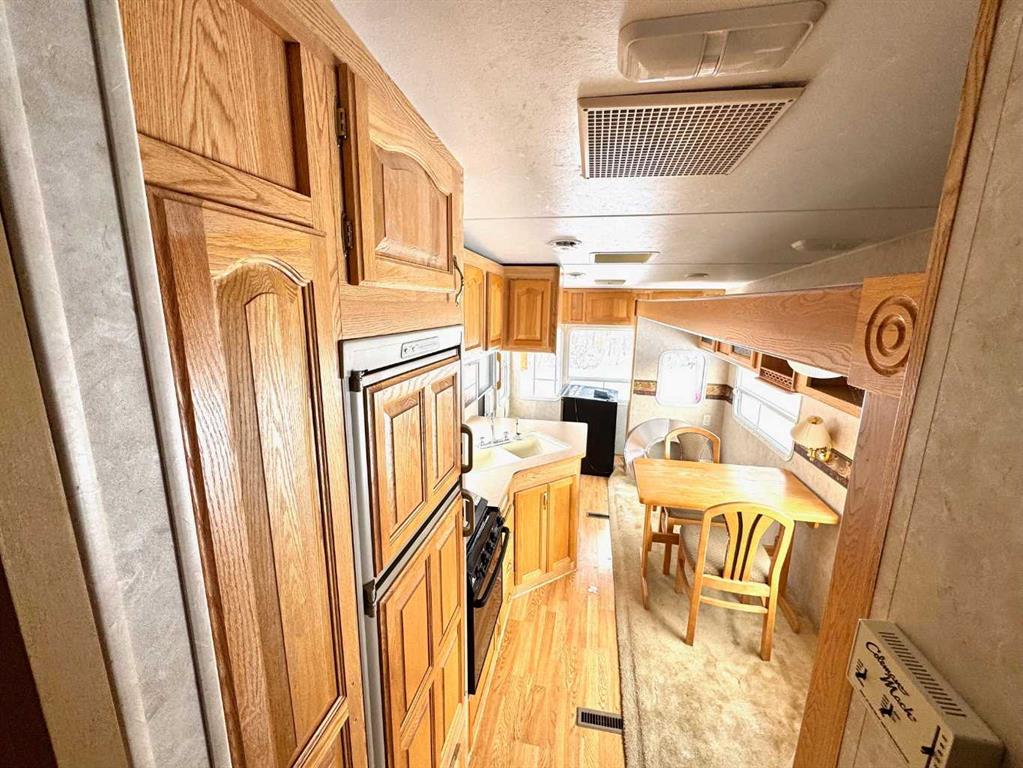 48-41310 Range Road 282, Rural Lacombe County, Alberta, T4L 2N3 (108896779)