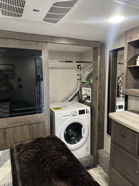 5053-25054 South Pine Lake Road, Rural Red Deer County, Alberta, T0M 1R0 (108912325)