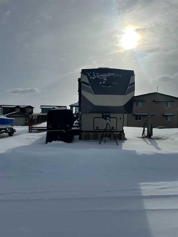 5053-25054 South Pine Lake Road, Rural Red Deer County, Alberta, T0M 1R0 (108912325)